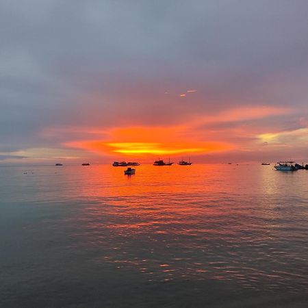 Rockstar Hotel & Bar Ko Tao Buitenkant foto